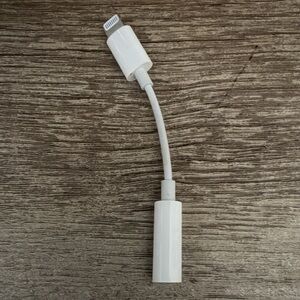 Apple Lightning to 3.5mm Headphone Jack Adapter for iPhone